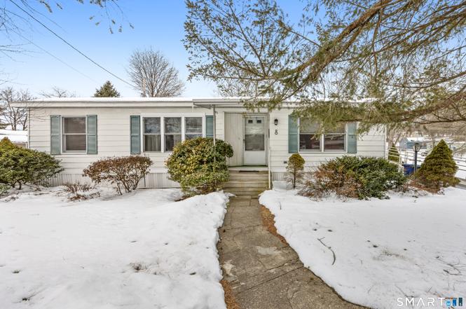 8 Redstone St