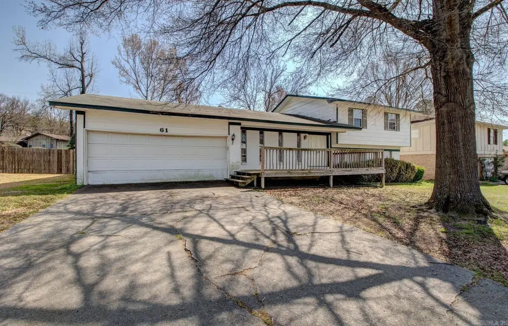 61 Cardinal Valley Dr