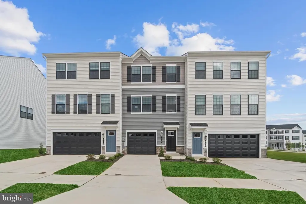 204 Soft Rush Ln