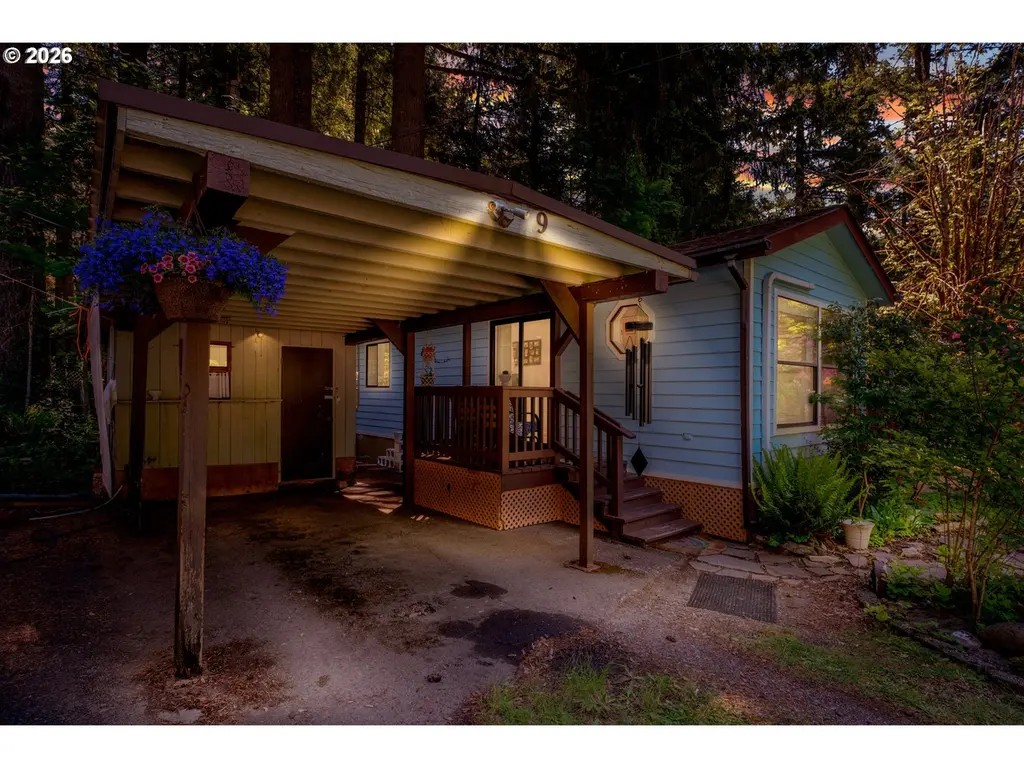 55636 Mckenzie River Dr #9