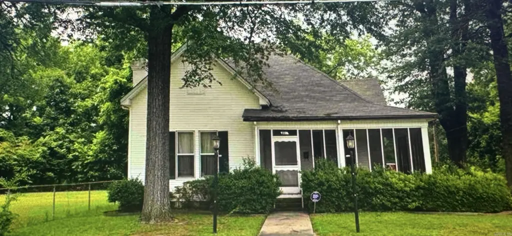 519 E 15th