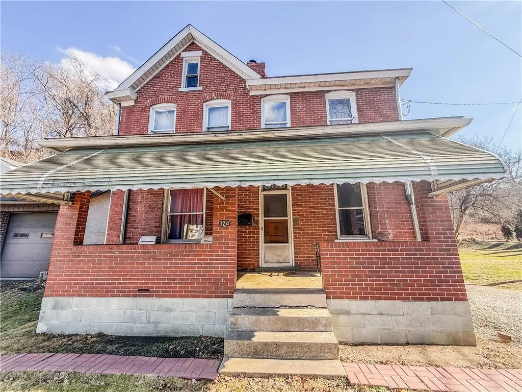 324 Center Ave