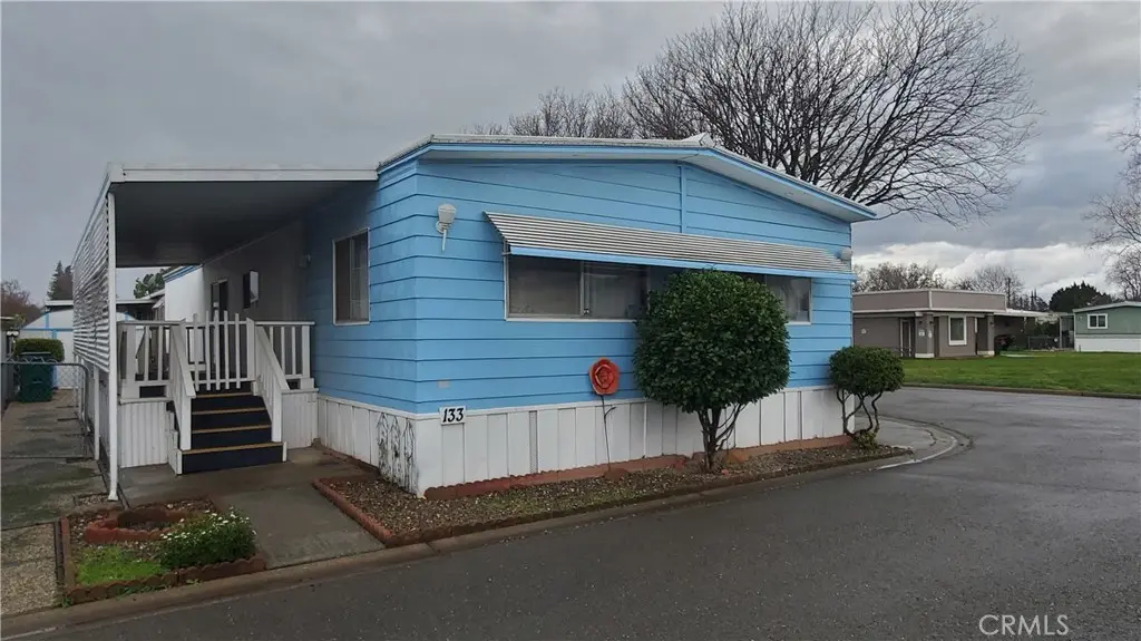 701 E Lassen #133