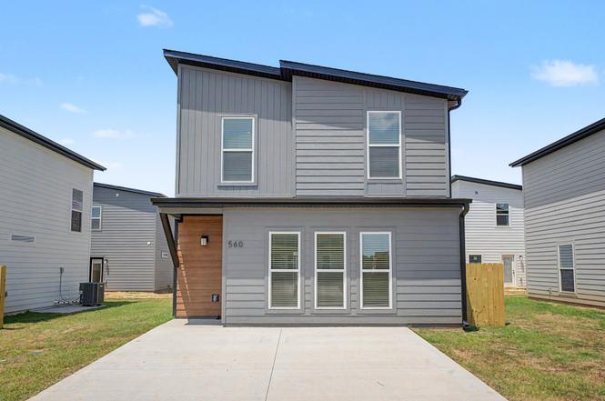 560 Solar St