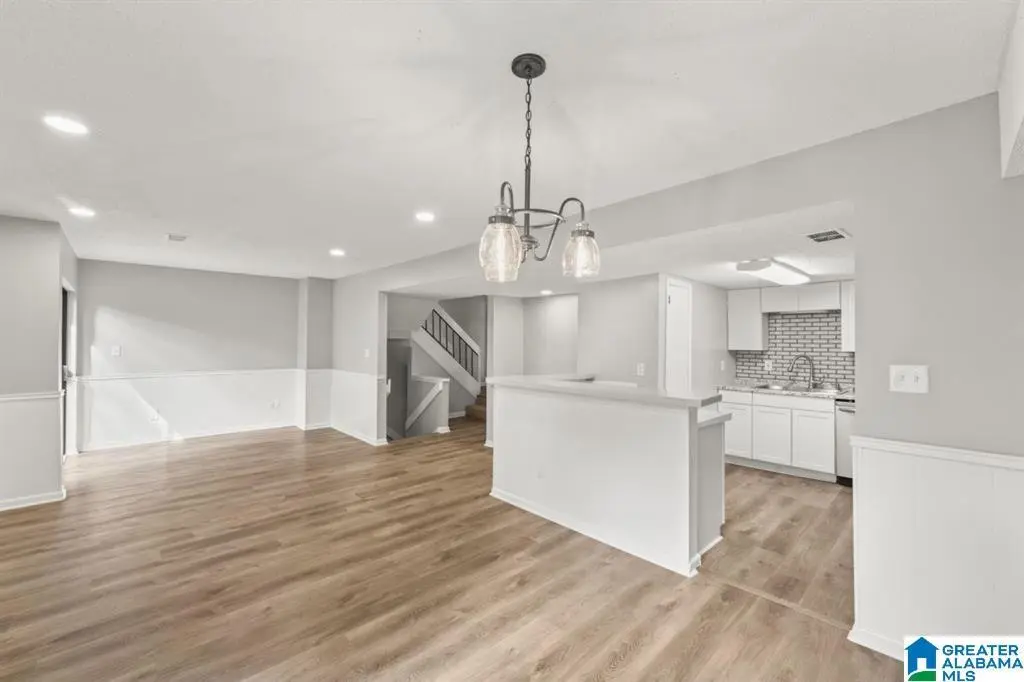 2423 Eagle Ct #2423