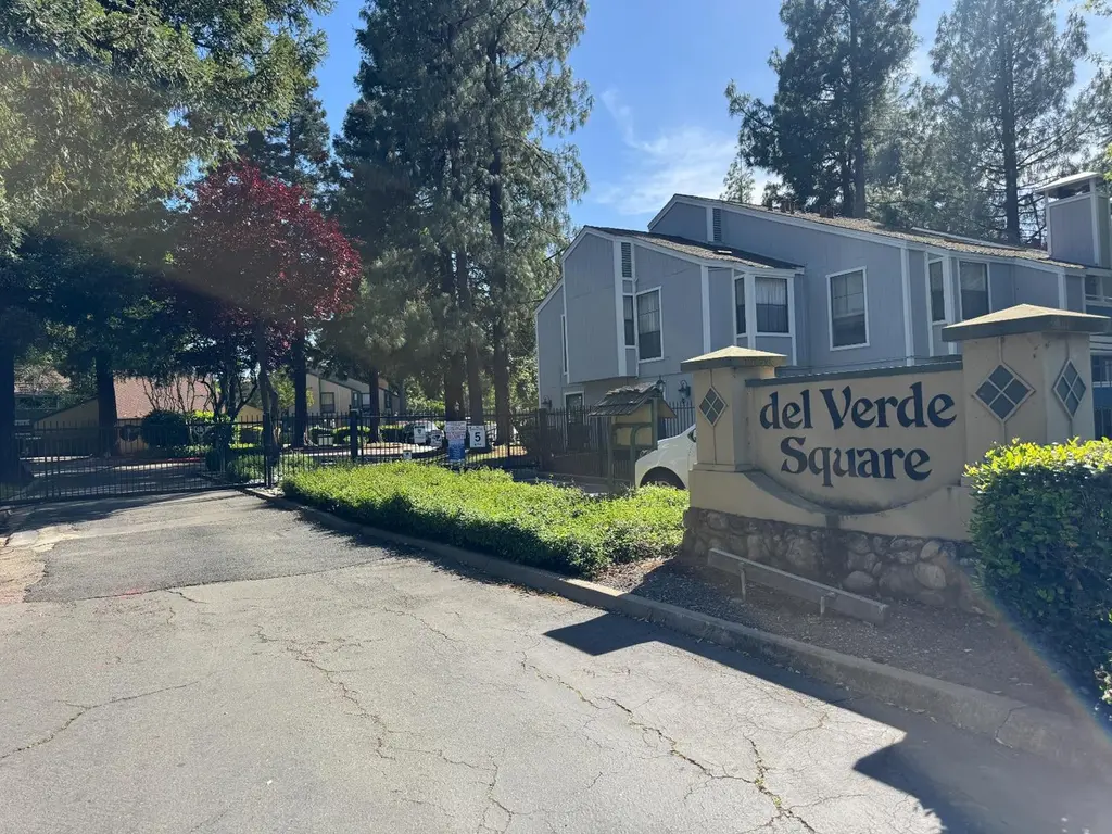 600 Del Verde Cir #6