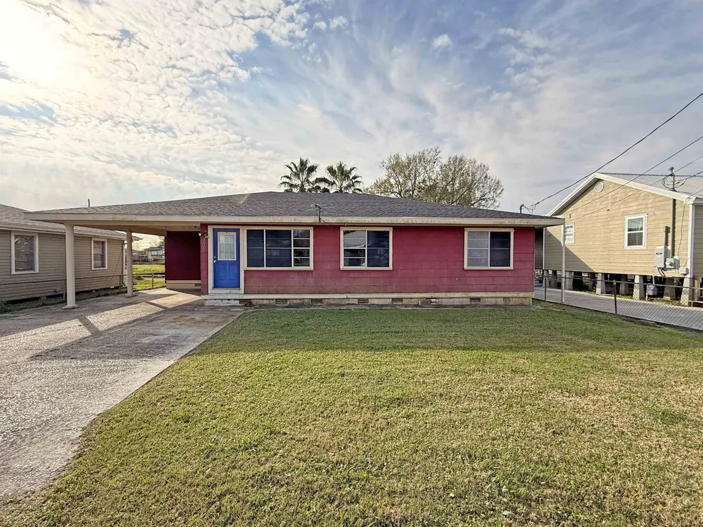 403 Fanguy St