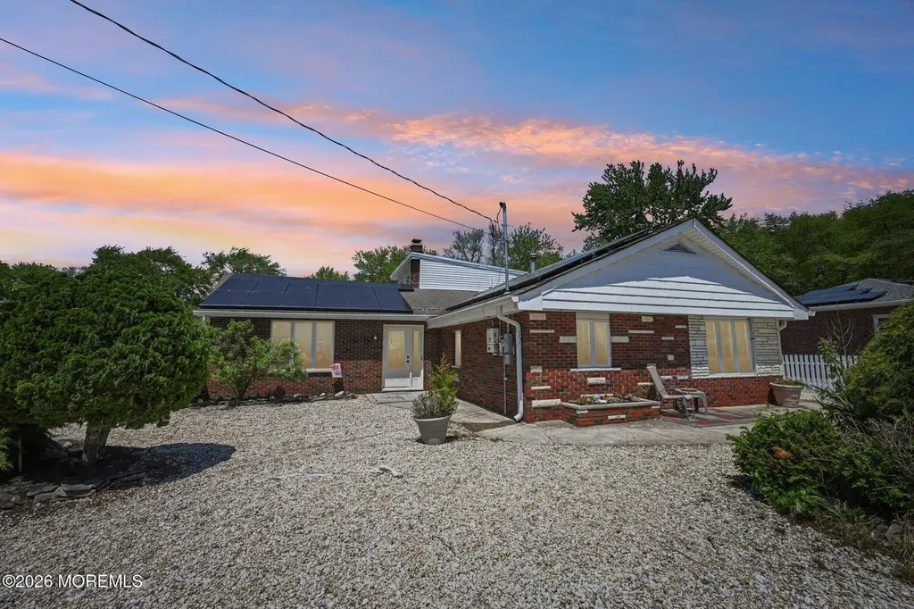 422 Forrest Ave