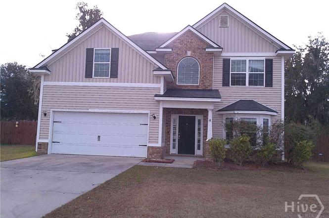 228 Cumberland Dr NE