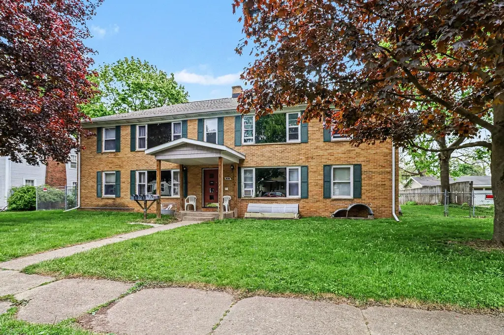 436 Campbell Ave