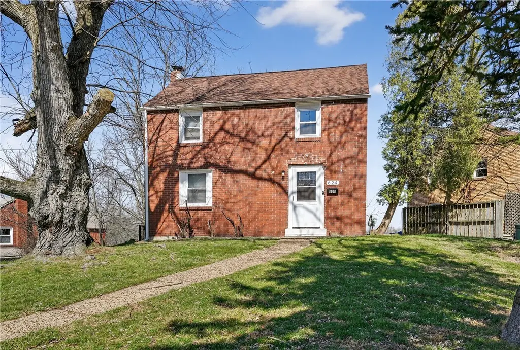 624 Elm Dr