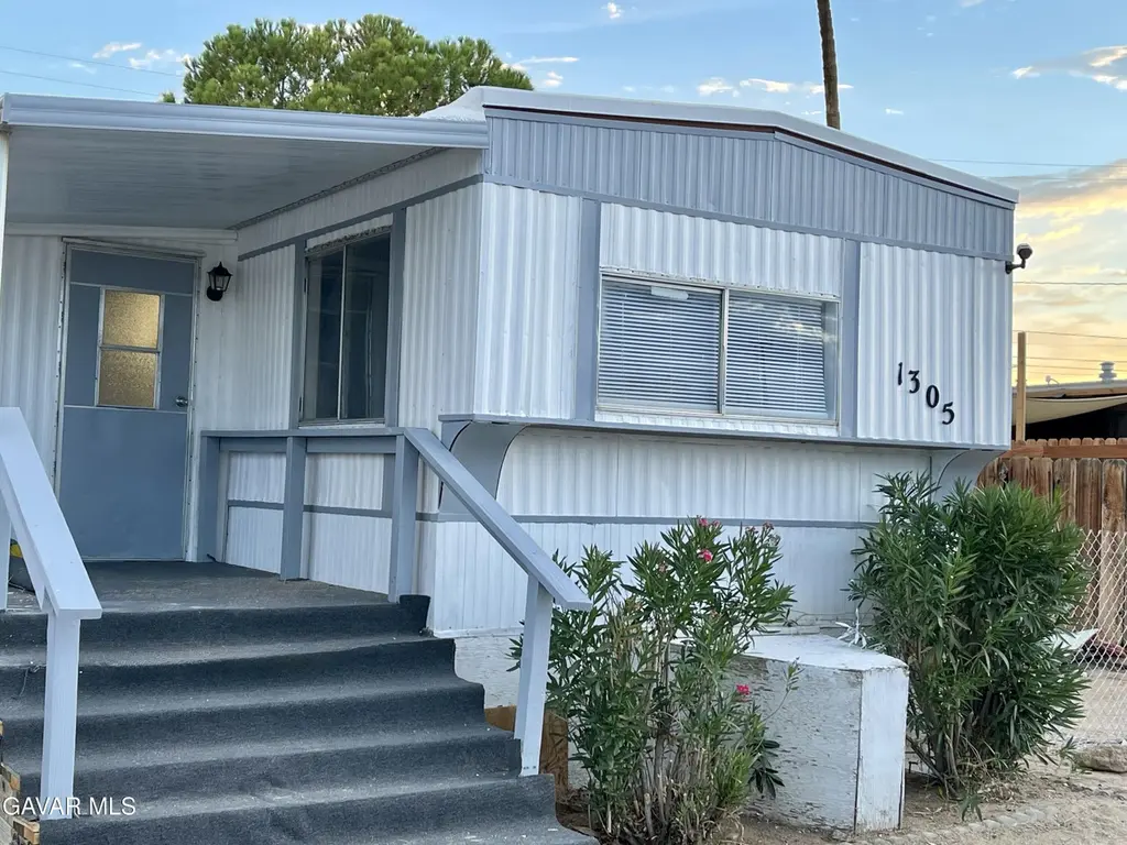 1305 W Benson Ave Unit -