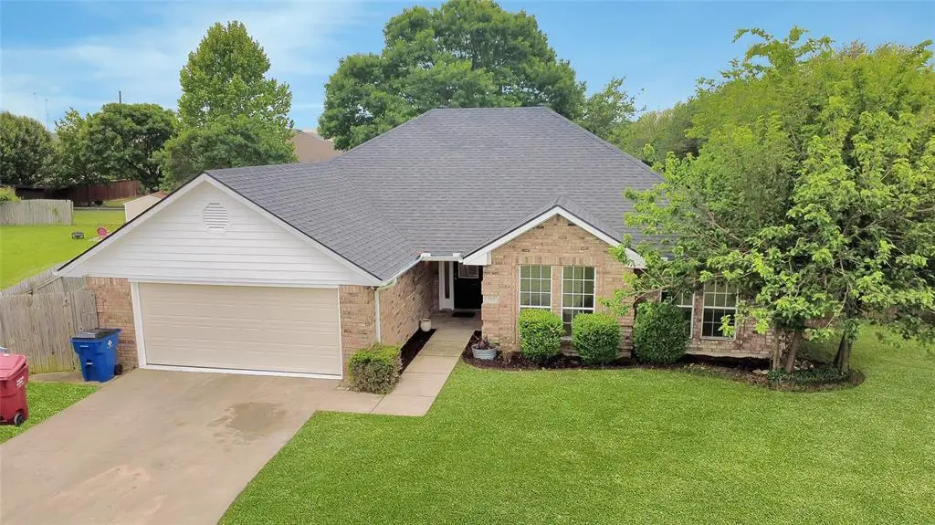 709 Elm Cir