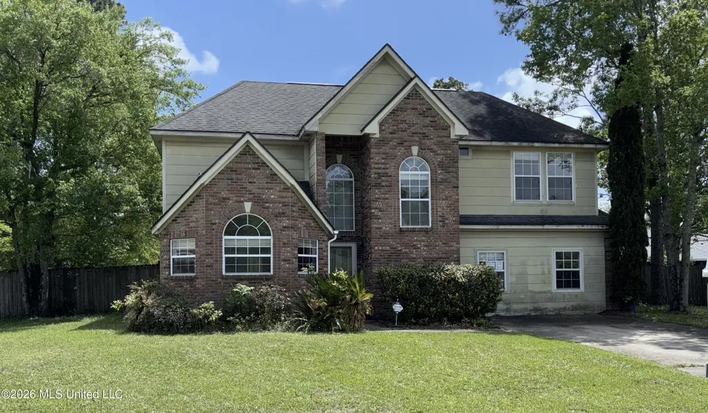 11157 Hidden Creek Dr