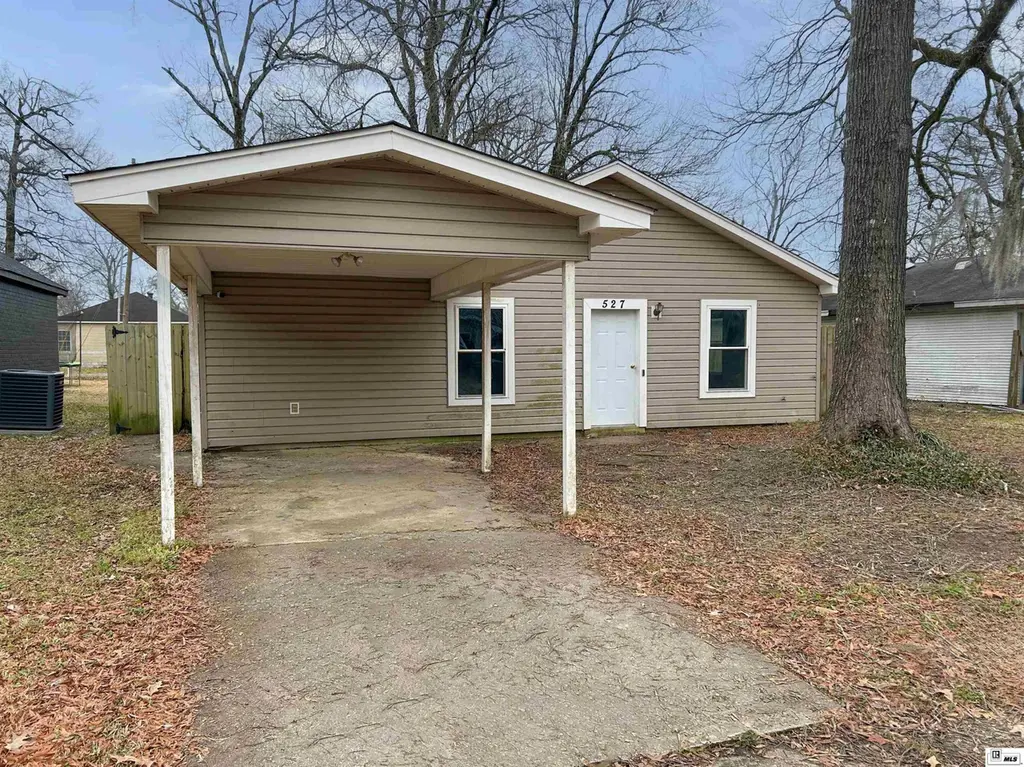 527 Woodhaven Dr