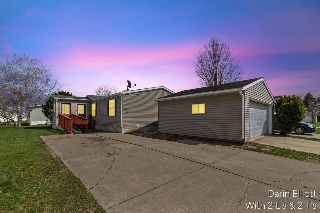 360 E Tuttle Rd #94