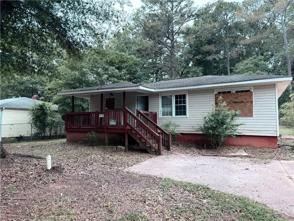 8122 Puckett St