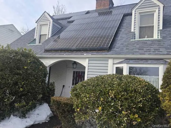 71 Angevine Ave