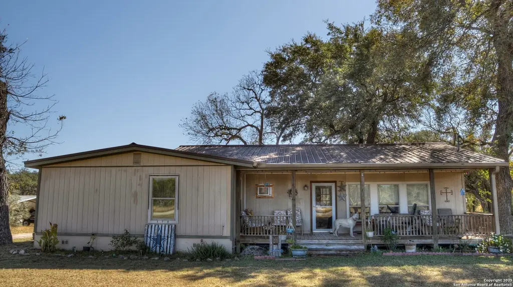 218 Trickling Creek Rd