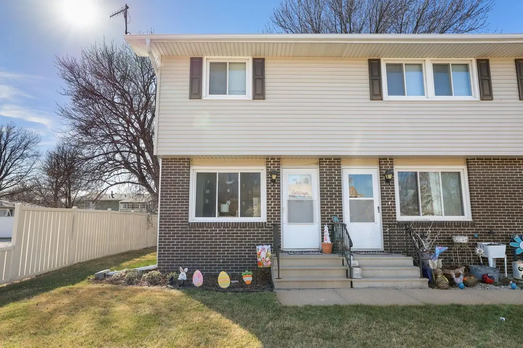 611 Thomas Dr