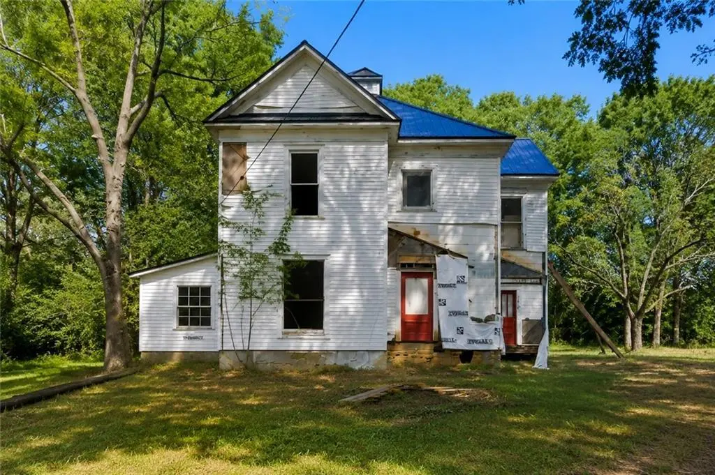 111 Bryan St W