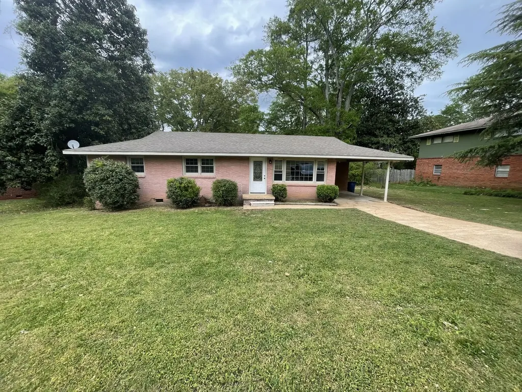 2314 Norwood Blvd