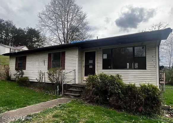 102 Chad St