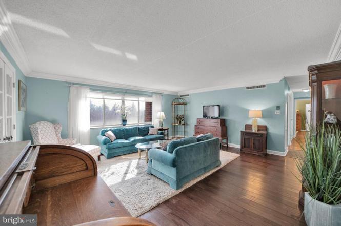 860 Lower Ferry Rd Unit 5P