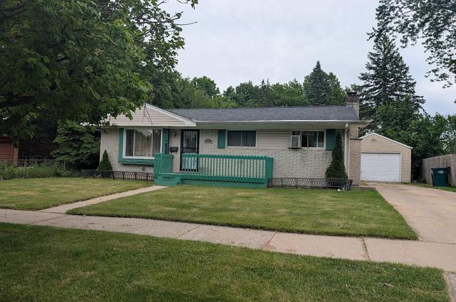 3621 Lochmoor Dr