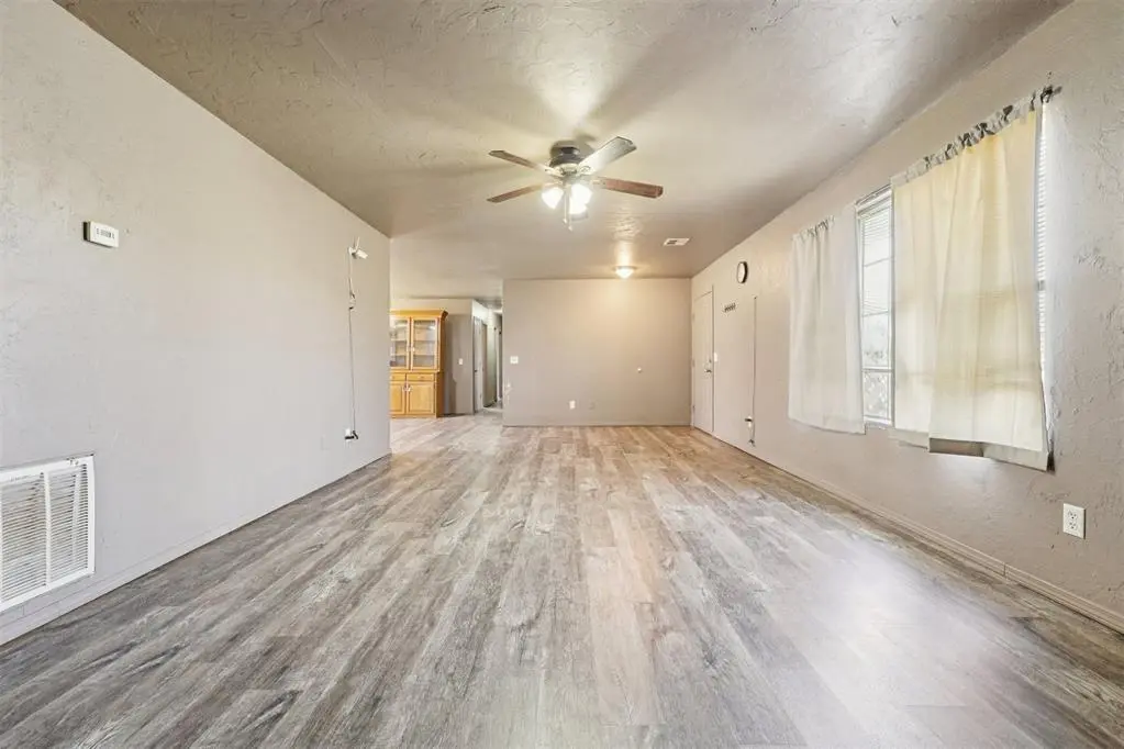 2400 County Road 1216