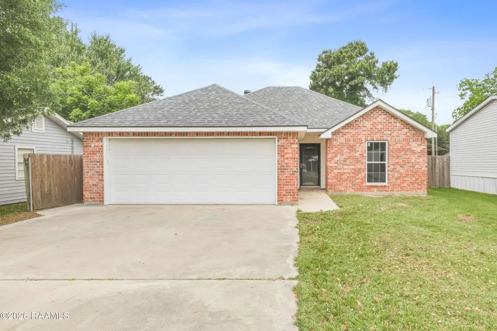 914 Olga St