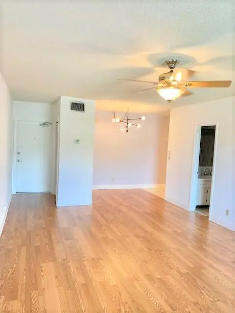 2426 SE 17th St Unit 307a