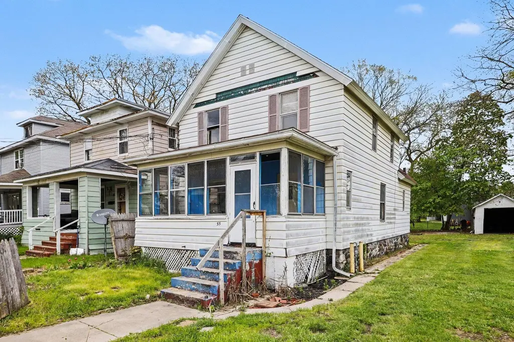 55 Mckinley Ave S