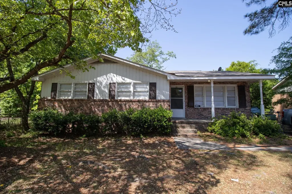 3805 Trotter Rd