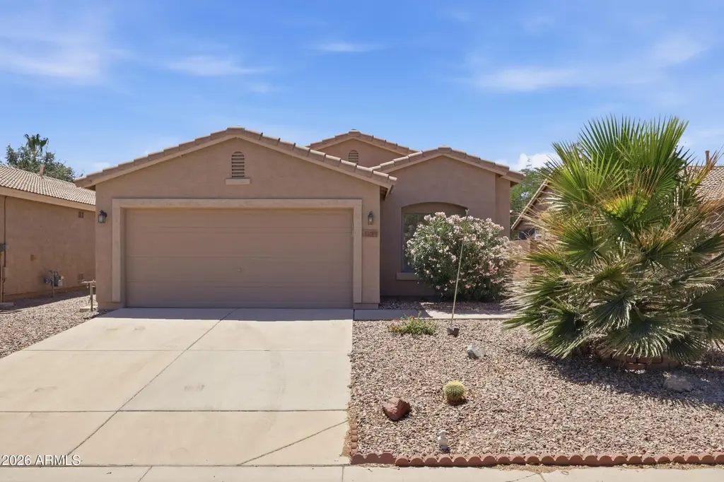 43599 W Sagebrush Trl