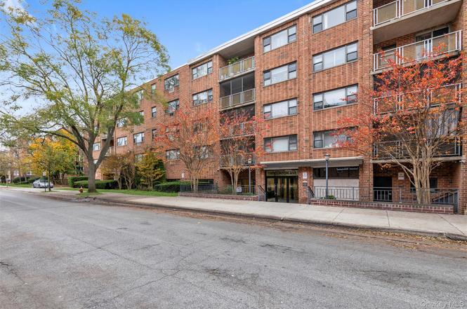 100 Clinton Ave Unit 4M