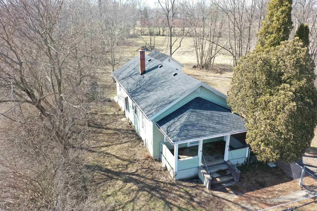 1711 S Burlington Dr