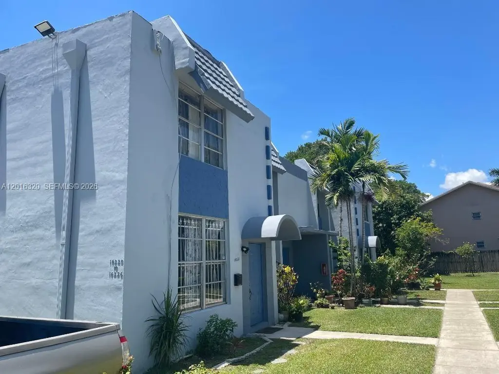 14220 NE 3rd Ct Unit 10A