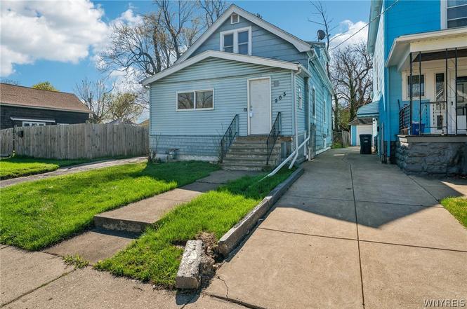 203 Hutchinson Ave