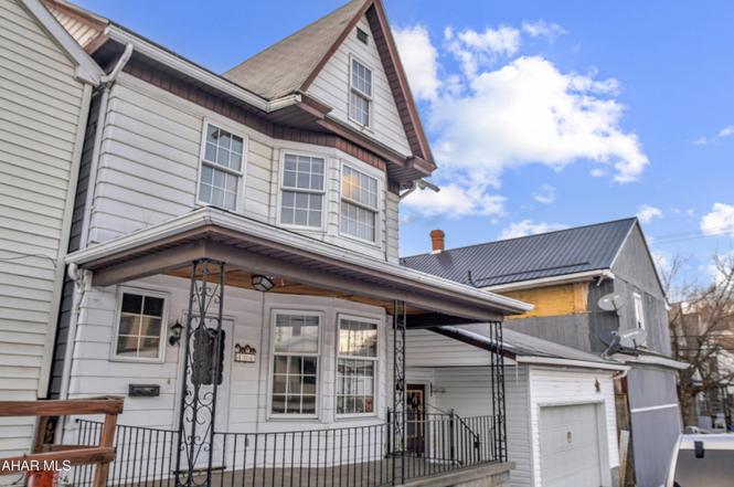 404 Cherry Ave