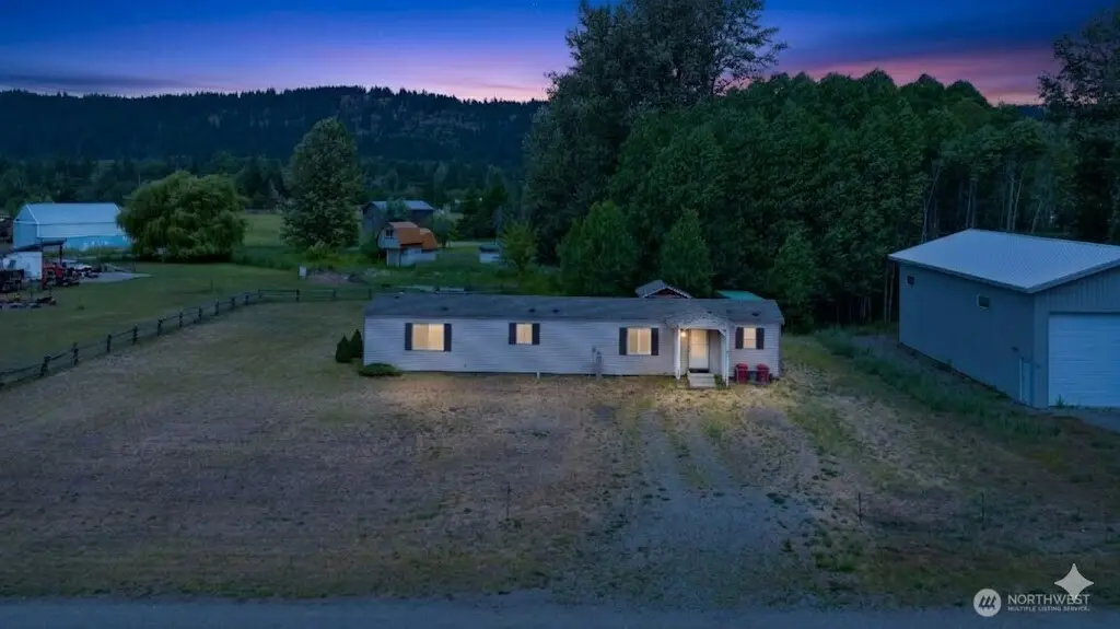 81 Laurel Ln