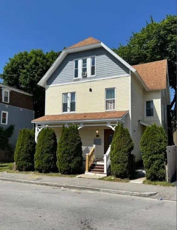 15 Russell St
