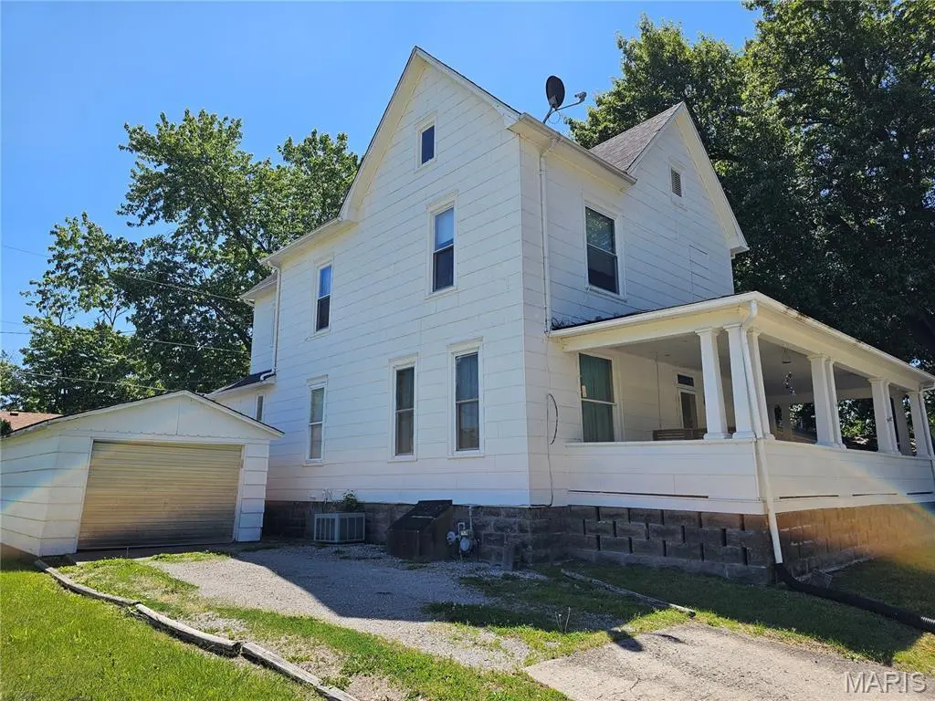 422 N Borders Ave
