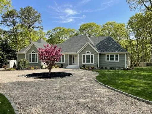 31 Windwood Ct