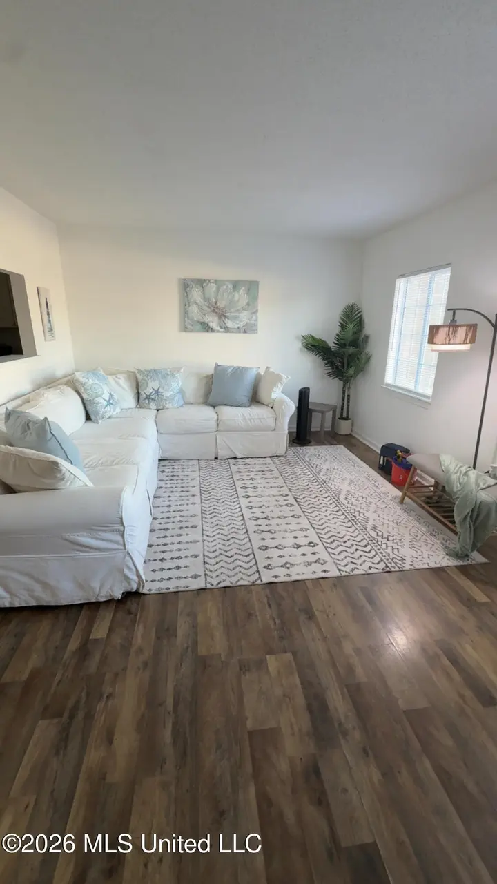245 Mcdonnell Ave #226
