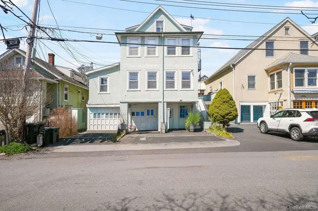 33 Hopper St