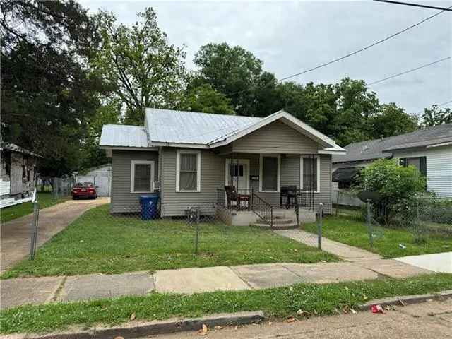 1933 Orchard St
