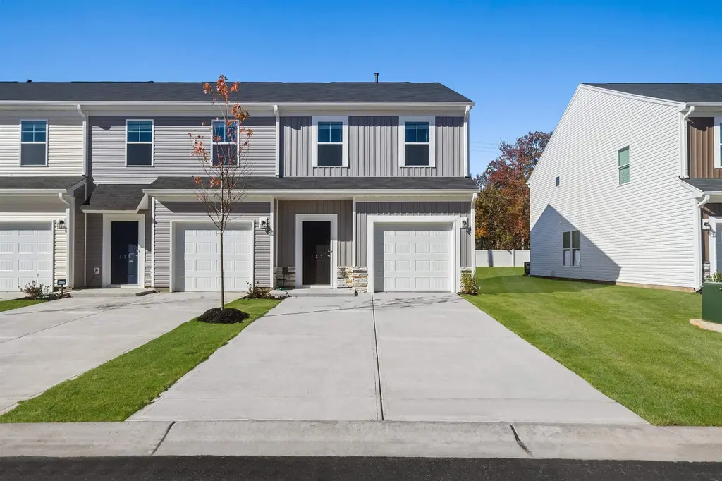 168 Randwick Ln
