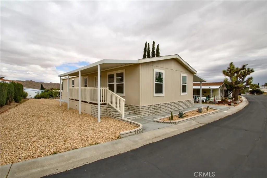 7501 Palm Ave #131