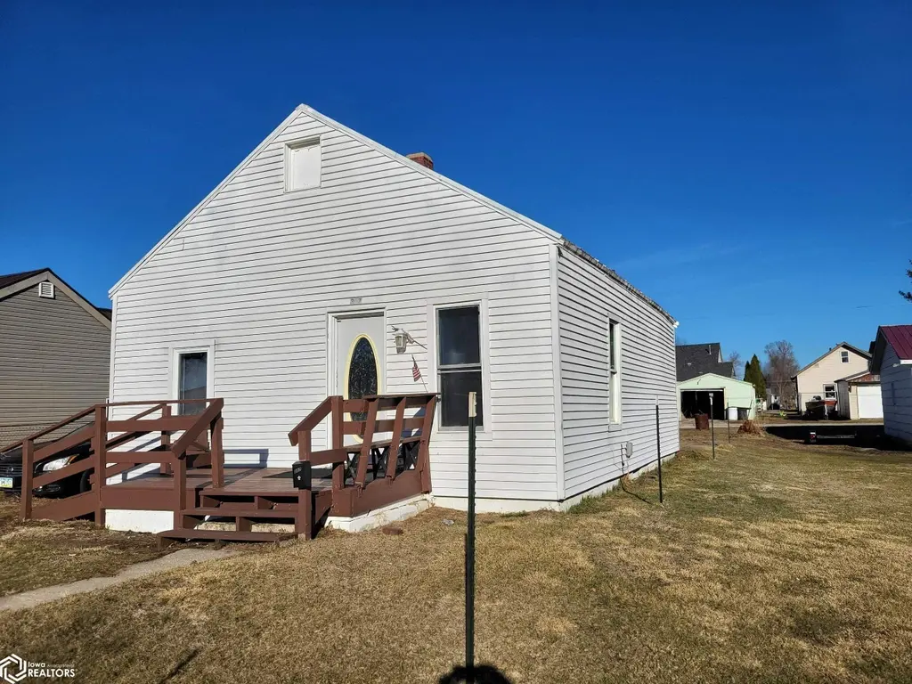 307 N 11th Ave